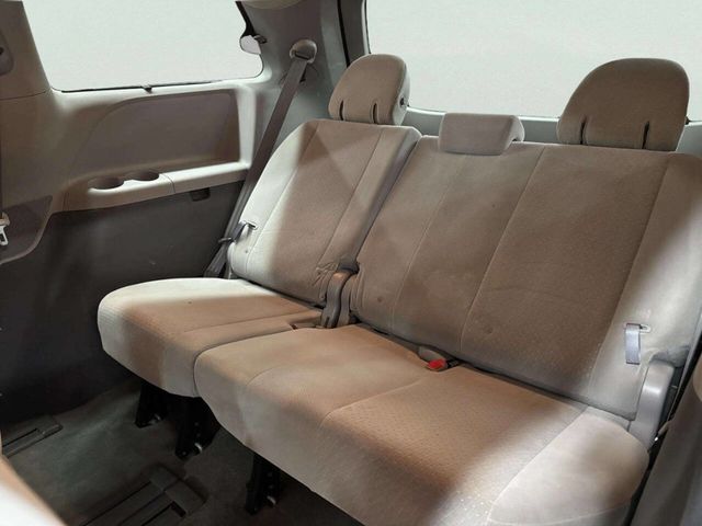 2015 Toyota Sienna LE 8 Passenger 4dr Mini Van - 23052883 - 15