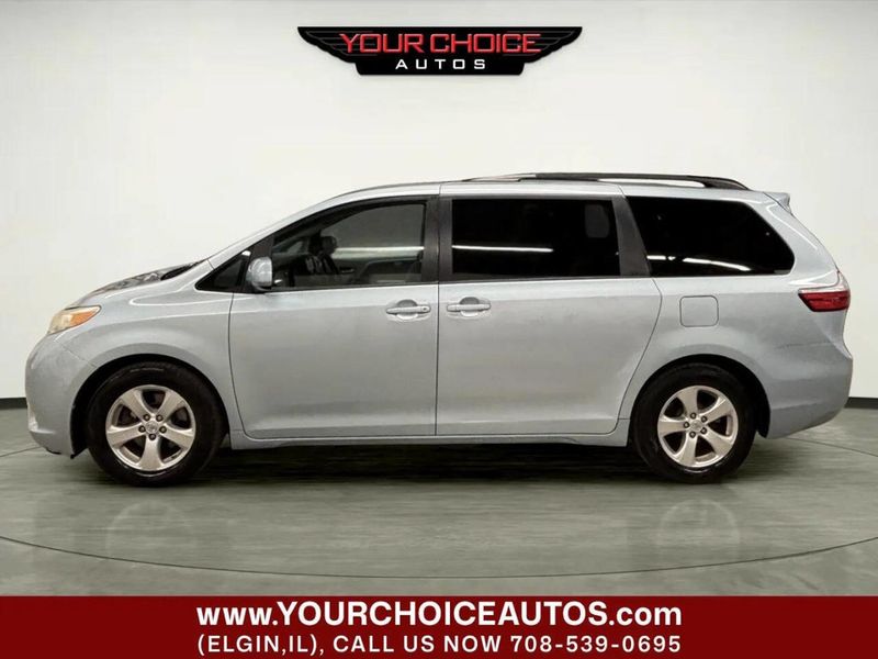 2015 Toyota Sienna LE 8 Passenger 4dr Mini Van - 23052883 - 1