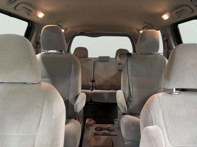 2015 Toyota Sienna LE 8 Passenger 4dr Mini Van - 23052883 - 20