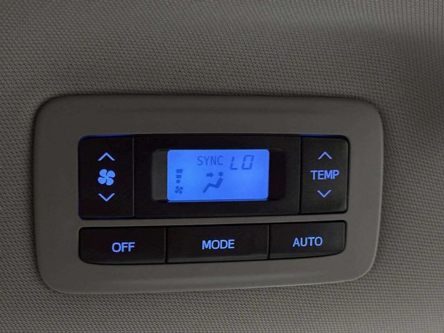 2015 Toyota Sienna LE 8 Passenger 4dr Mini Van - 23052883 - 21