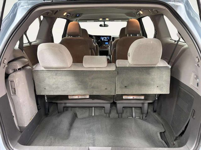 2015 Toyota Sienna LE 8 Passenger 4dr Mini Van - 23052883 - 5
