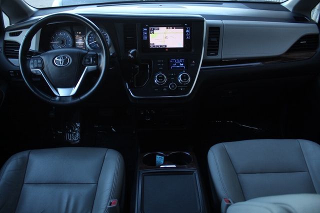 2015 Toyota Sienna ONE OWNER AWD LIMITED PREMIUM W/ NAVIGATION,  REAR DUAL VIEW DVD - 22971843 - 13