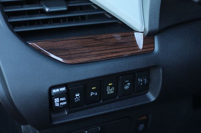 2015 Toyota Sienna ONE OWNER AWD LIMITED PREMIUM W/ NAVIGATION,  REAR DUAL VIEW DVD - 22971843 - 22