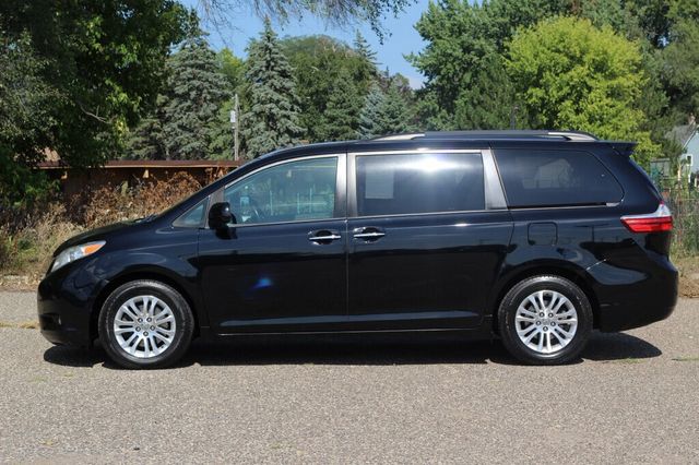 2015 Toyota Sienna ONE OWNER  XLE PREMIUM W/ NAVIGATION, REAR DVD,LEATHER, MOONROOF - 23060886 - 18