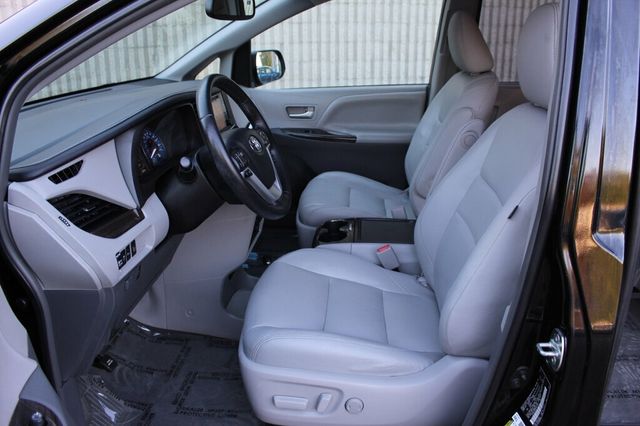 2015 Toyota Sienna ONE OWNER  XLE PREMIUM W/ NAVIGATION, REAR DVD,LEATHER, MOONROOF - 23060886 - 23
