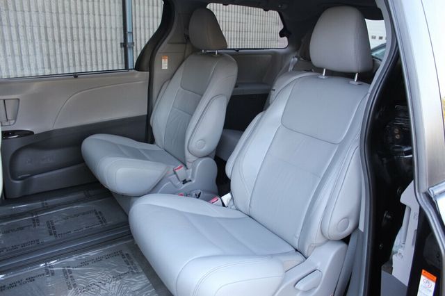 2015 Toyota Sienna ONE OWNER  XLE PREMIUM W/ NAVIGATION, REAR DVD,LEATHER, MOONROOF - 23060886 - 28