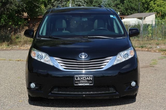 2015 Toyota Sienna ONE OWNER  XLE PREMIUM W/ NAVIGATION, REAR DVD,LEATHER, MOONROOF - 23060886 - 3