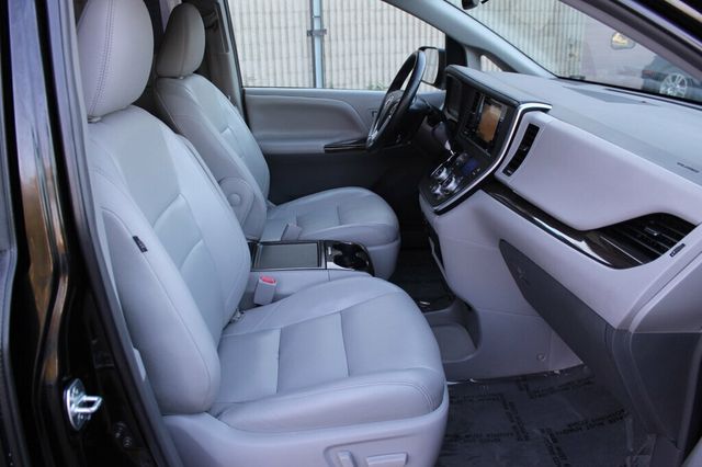 2015 Toyota Sienna ONE OWNER  XLE PREMIUM W/ NAVIGATION, REAR DVD,LEATHER, MOONROOF - 23060886 - 6