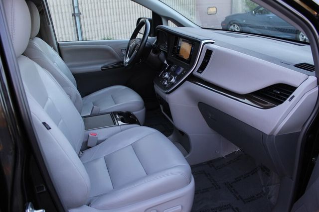 2015 Toyota Sienna ONE OWNER  XLE PREMIUM W/ NAVIGATION, REAR DVD,LEATHER, MOONROOF - 23060886 - 7