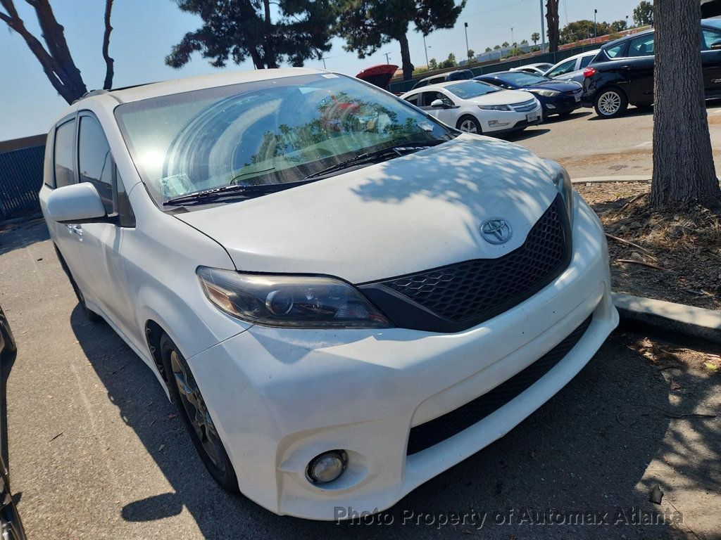 2015 Toyota Sienna SE - 22573808 - 2