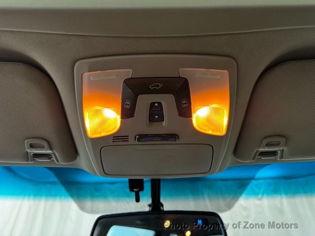 2015 Toyota Sienna XLE - 23033951 - 24