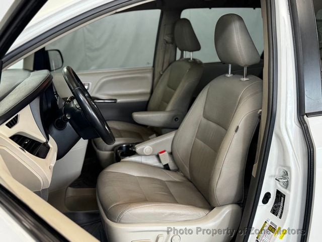 2015 Toyota Sienna XLE - 23033951 - 5