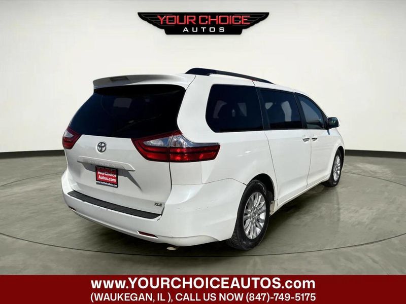 2015 Toyota Sienna XLE 7 Passenger Auto Access Seat 4dr Mini Van - 22997390 - 4