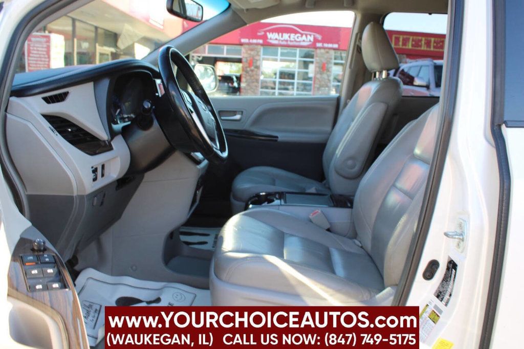 2015 Toyota Sienna XLE 8 Passenger 4dr Mini Van - 22922649 - 12