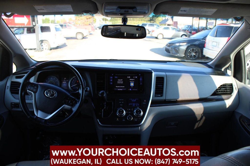 2015 Toyota Sienna XLE 8 Passenger 4dr Mini Van - 22922649 - 19