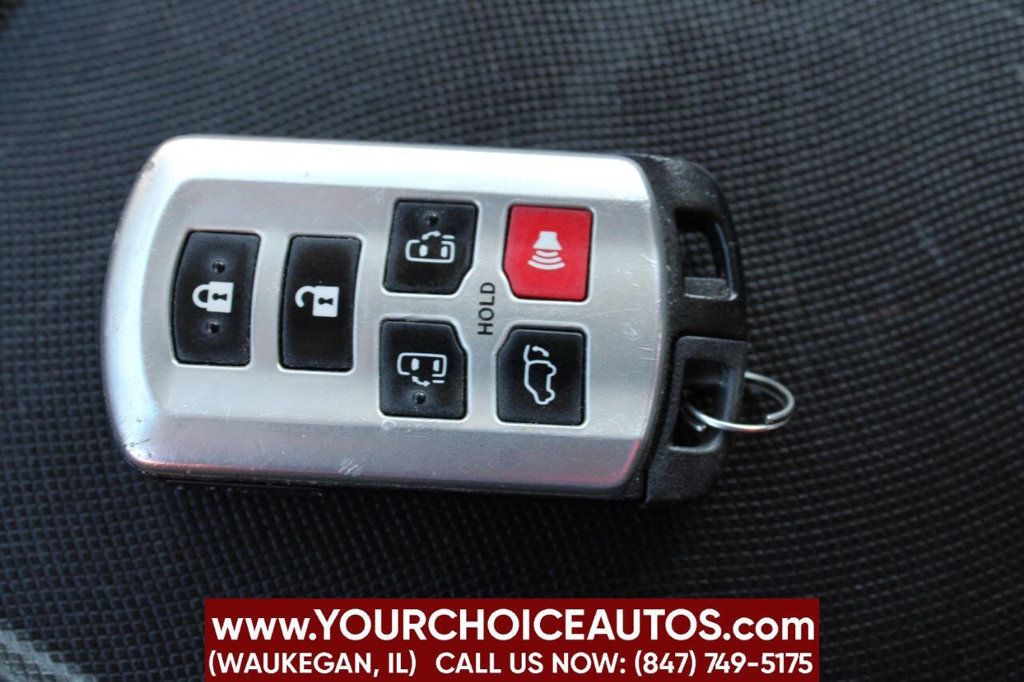 2015 Toyota Sienna XLE 8 Passenger 4dr Mini Van - 22922649 - 31