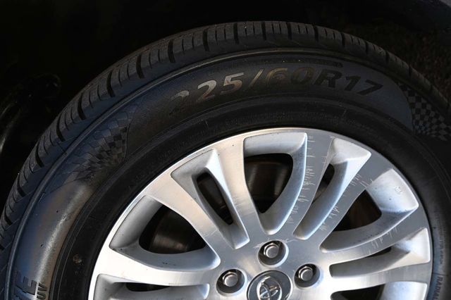 2015 Toyota Sienna XLE Mobility Handicap Van - 23006098 - 11