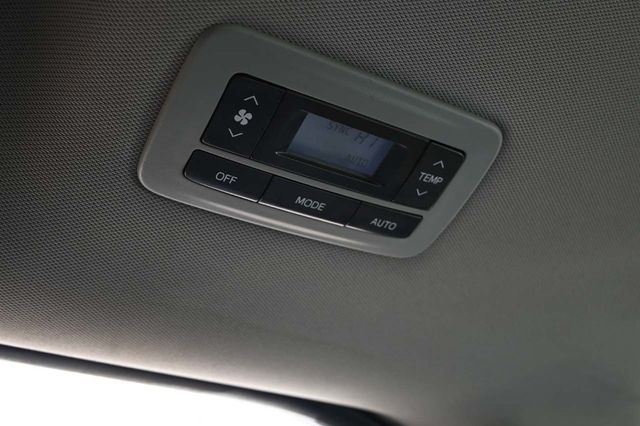 2015 Toyota Sienna XLE Mobility Handicap Van - 23006098 - 28