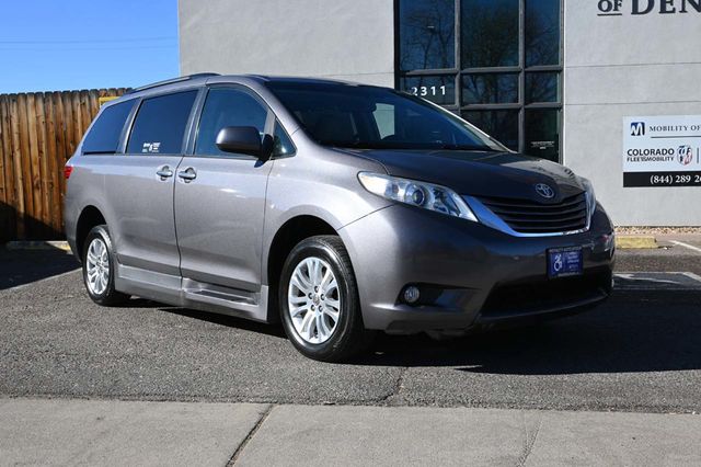2015 Toyota Sienna XLE Mobility Handicap Van - 23006098 - 2