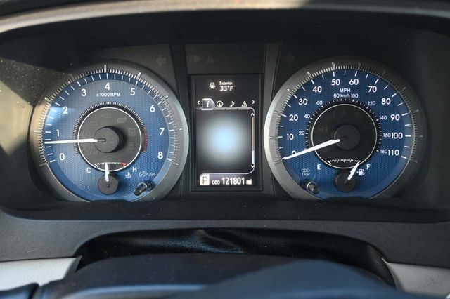 2015 Toyota Sienna XLE Mobility Handicap Van - 23006098 - 36