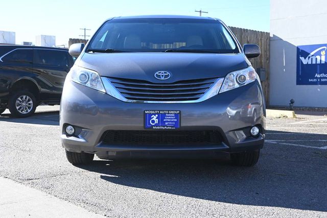2015 Toyota Sienna XLE Mobility Handicap Van - 23006098 - 3