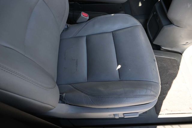 2015 Toyota Sienna XLE Mobility Handicap Van - 23006098 - 41