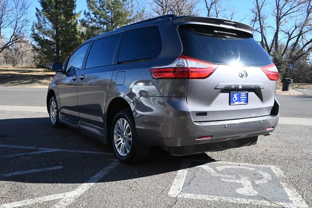 2015 Toyota Sienna XLE Mobility Handicap Van - 23006098 - 7