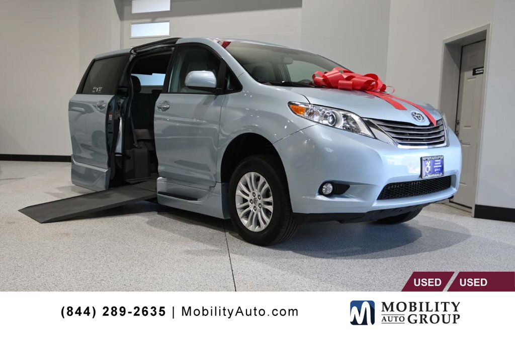 2015 Toyota Sienna XLE Mobility Handicap Van - 23007966 | Video 1