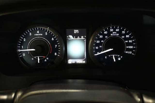 2015 Toyota Sienna XLE Mobility Handicap Van - 23007966 - 36