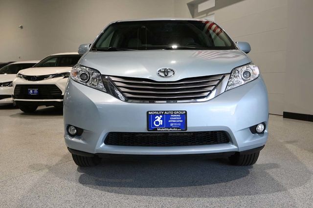 2015 Toyota Sienna XLE Mobility Handicap Van - 23007966 - 3