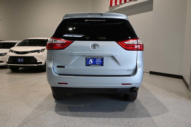 2015 Toyota Sienna XLE Mobility Handicap Van - 23007966 - 6