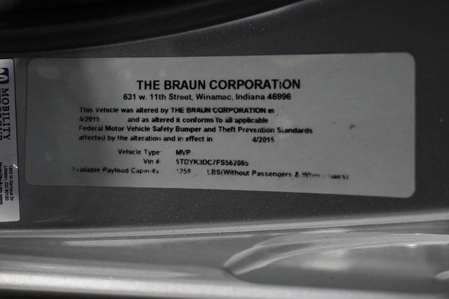 2015 Toyota Sienna XLE Premium Mobility Handicap Van - 23087048 - 36