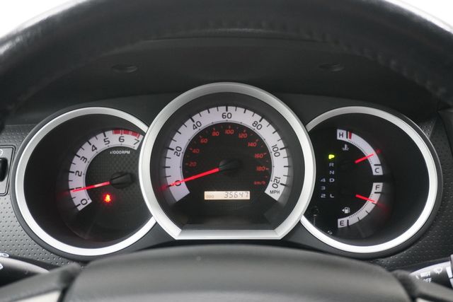 2015 Toyota Tacoma  - 22971618 - 16