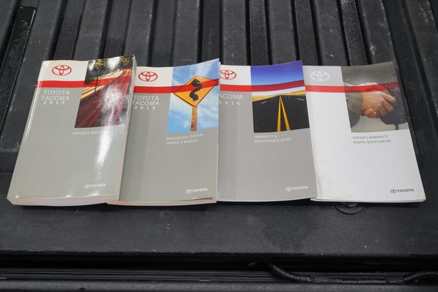 2015 Toyota Tacoma  - 22971618 - 18