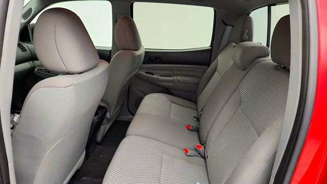 2015 Toyota Tacoma 2WD Double Cab I4 AT w/ Convenience Pkg - 23033772 - 18