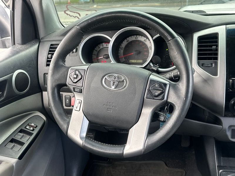 2015 Toyota Tacoma 2WD Double Cab V6 AT PreRunner - 22991925 - 18