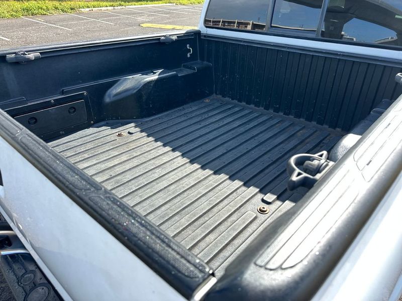 2015 Toyota Tacoma 2WD Double Cab V6 AT PreRunner - 23045254 - 18