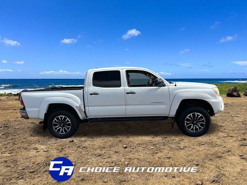 2015 Toyota Tacoma 2WD Double Cab V6 AT PreRunner - 23045254 - 7