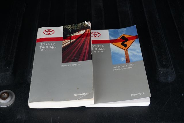 2015 Toyota Tacoma 2WD Double Cab V6 AT PreRunner - 22947544 - 20