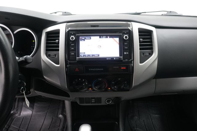 2015 Toyota Tacoma 2WD Double Cab V6 AT PreRunner - 23029757 - 17