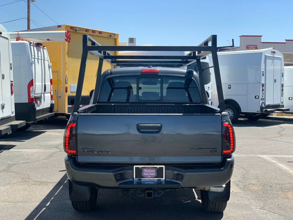 2015 Toyota Tacoma 2WD Double Cab V6 AT PreRunner - 23028203 - 14