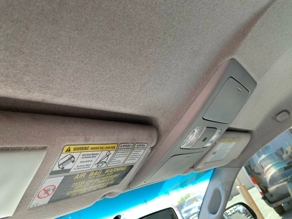 2015 Toyota Tacoma 2WD Double Cab V6 AT PreRunner - 23028203 - 26