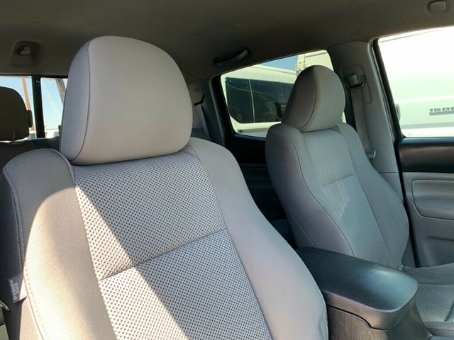 2015 Toyota Tacoma 2WD Double Cab V6 AT PreRunner - 23028203 - 30