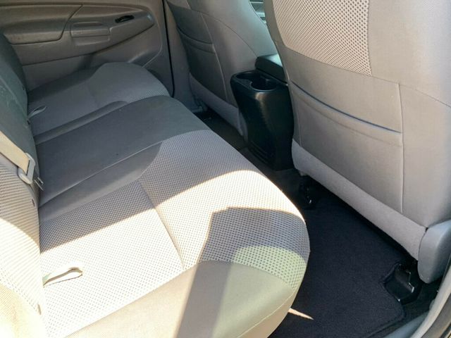 2015 Toyota Tacoma 2WD Double Cab V6 AT PreRunner - 23028203 - 35