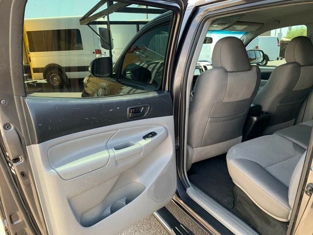 2015 Toyota Tacoma 2WD Double Cab V6 AT PreRunner - 23028203 - 40