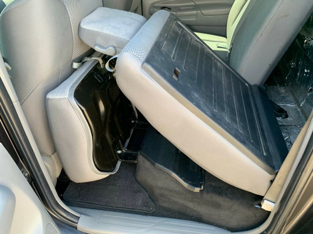 2015 Toyota Tacoma 2WD Double Cab V6 AT PreRunner - 23028203 - 46