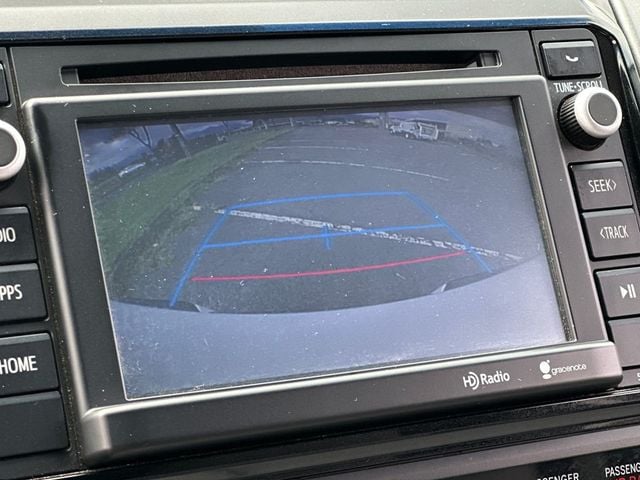 2015 Toyota Tacoma 4WD Double Cab LB V6 AT - 22979178 - 17