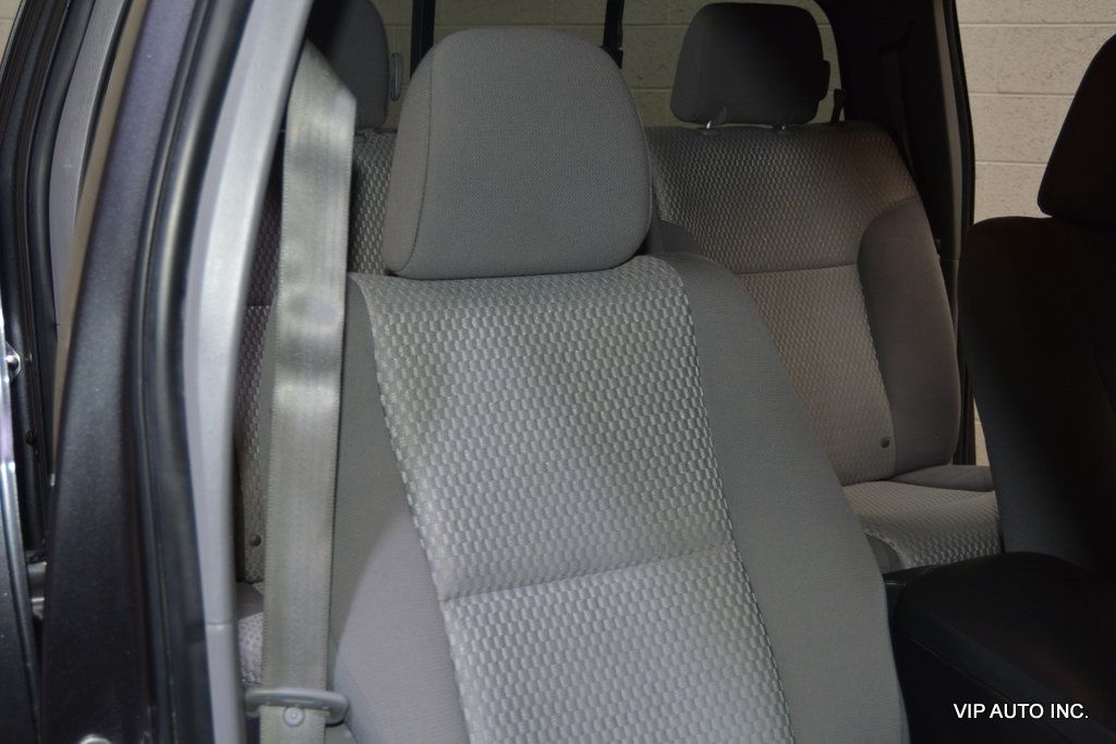 2015 Toyota Tacoma 4WD Double Cab LB V6 AT - 22975358 - 13