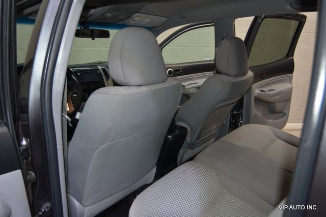 2015 Toyota Tacoma 4WD Double Cab LB V6 AT - 22975358 - 21