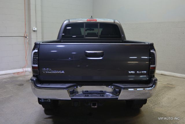 2015 Toyota Tacoma 4WD Double Cab LB V6 AT - 22975358 - 35